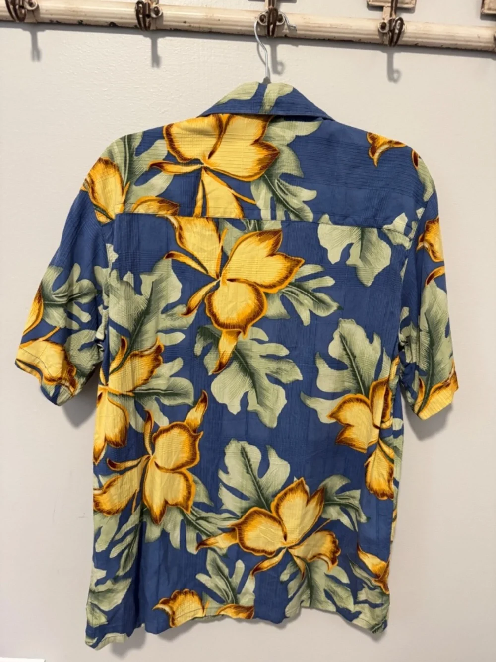 Modern Image Men's Silk Hawaiian Print Short Sleeve Button Up Shirt Size Small